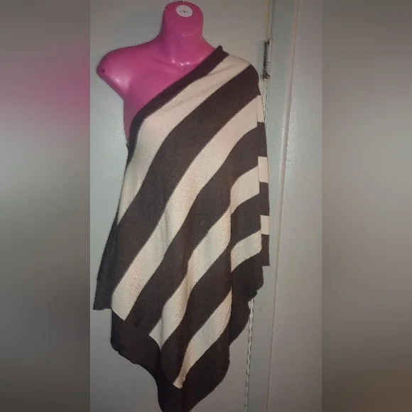 Kerisma Chocolate Wool Blend Top - Picture 4 of 7